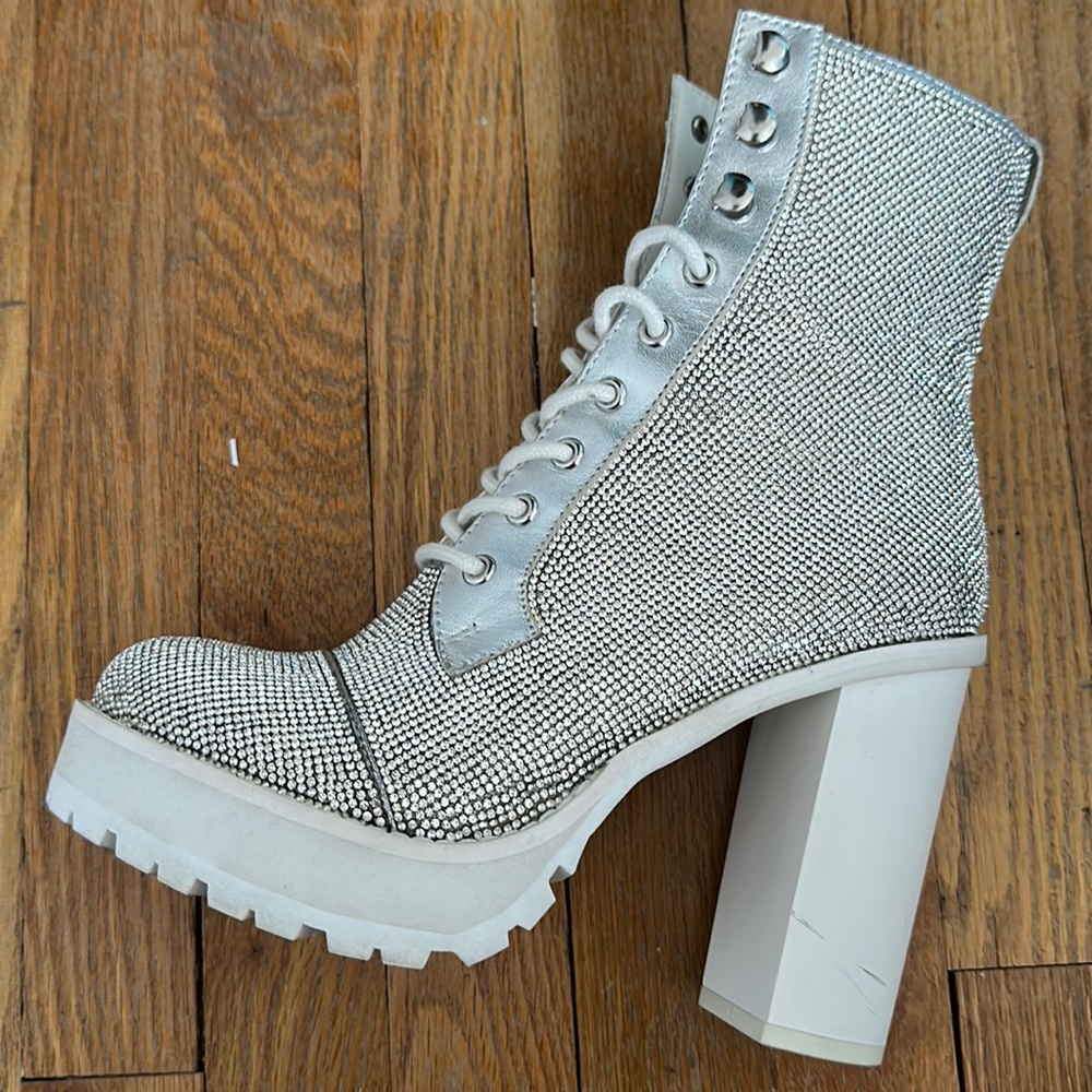 Steve Madden boots